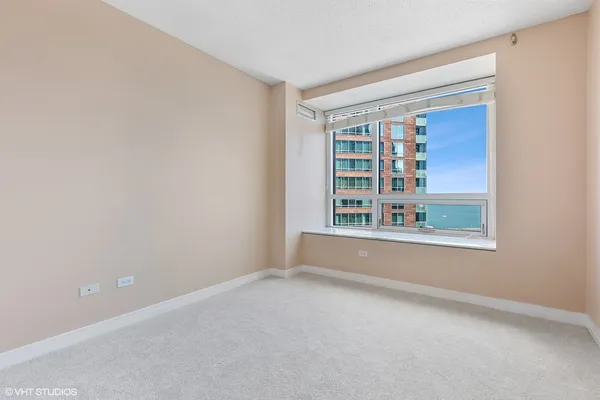 $3,900 | 512 North McClurg Court, Unit 2204, Chicago, IL 60611
