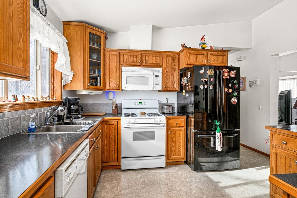 804 Lupine Drive Proctor, MN 55810 - Photo 2 of 17