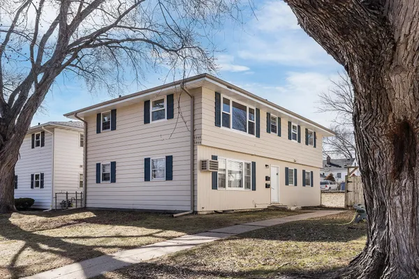$2,100 | 5844 Washburn Avenue South, Unit 2, Minneapolis, MN 55410