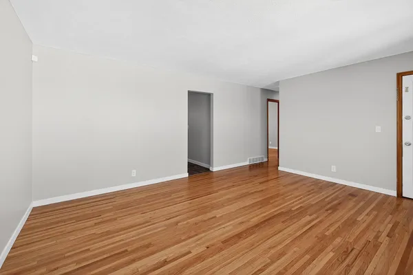 $2,100 | 5844 Washburn Avenue South, Unit 2, Minneapolis, MN 55410