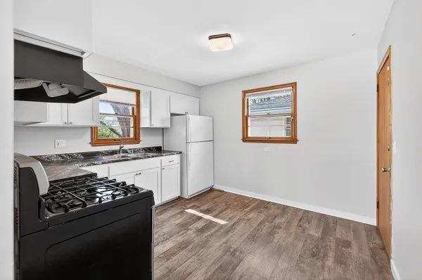 $2,100 | 5844 Washburn Avenue South, Unit 2, Minneapolis, MN 55410