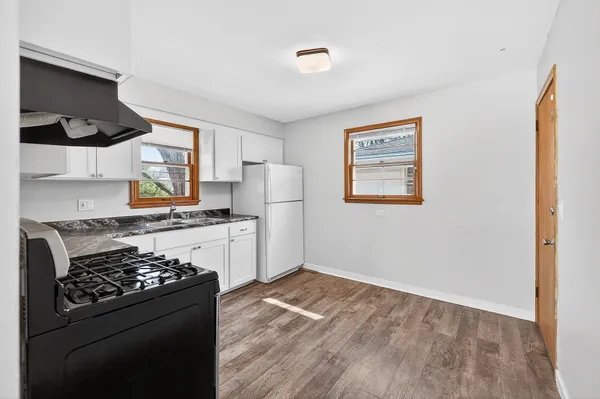 $2,100 | 5844 Washburn Avenue South, Unit 2, Minneapolis, MN 55410