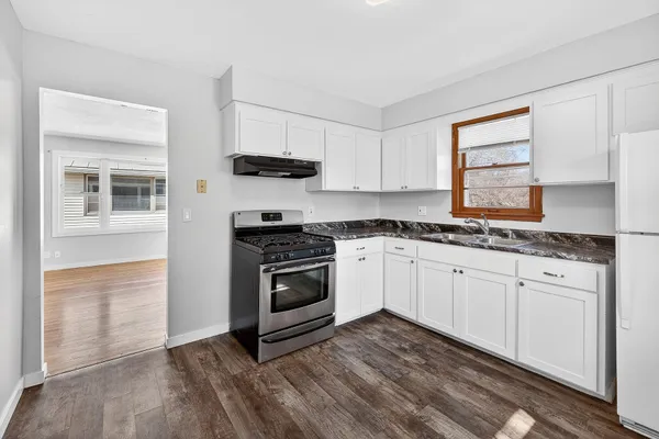 $2,100 | 5844 Washburn Avenue South, Unit 2, Minneapolis, MN 55410