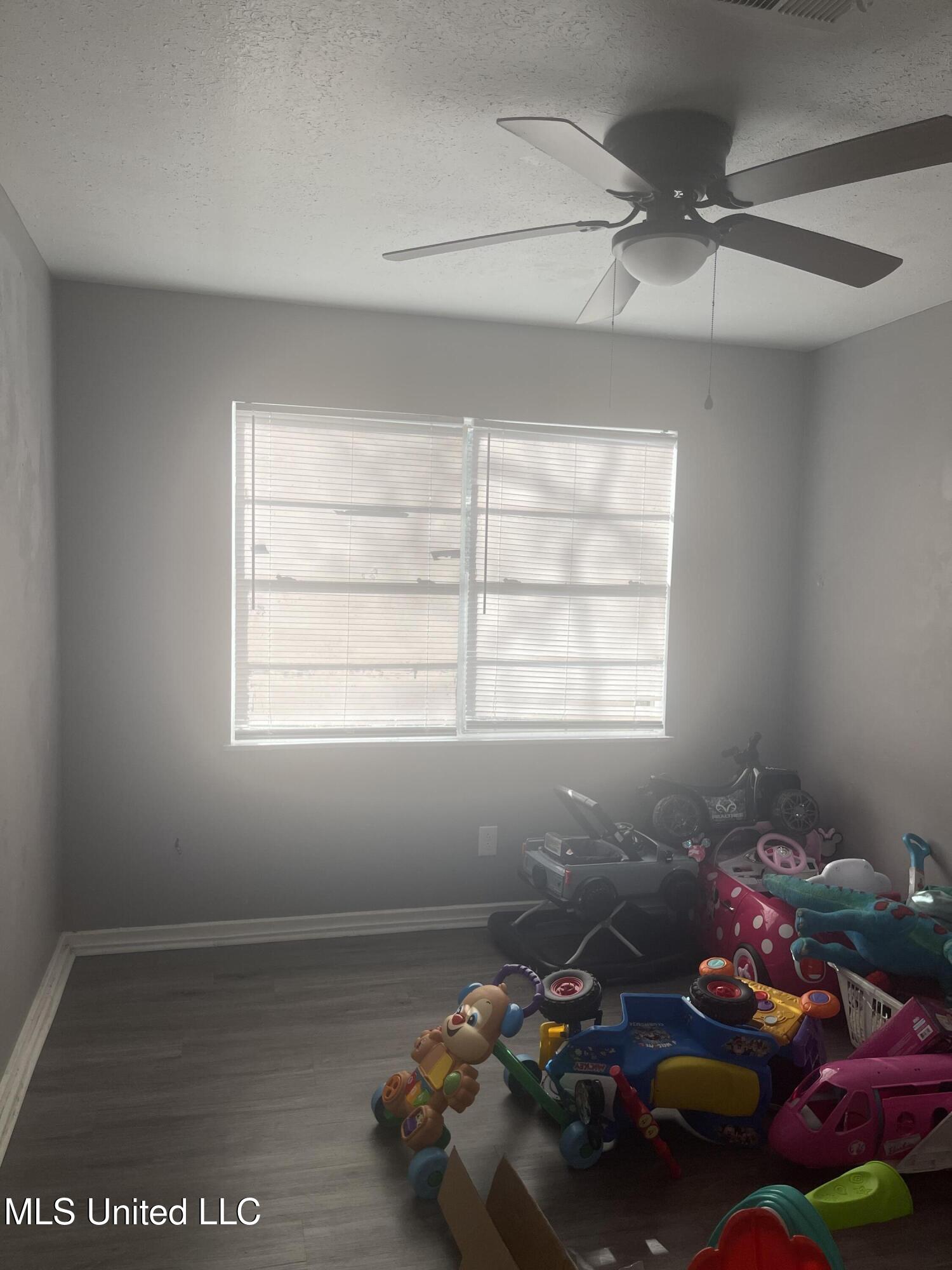 1110 Maria Drive Jackson, MS 39204 - Photo 7 of 11 IMG_2986