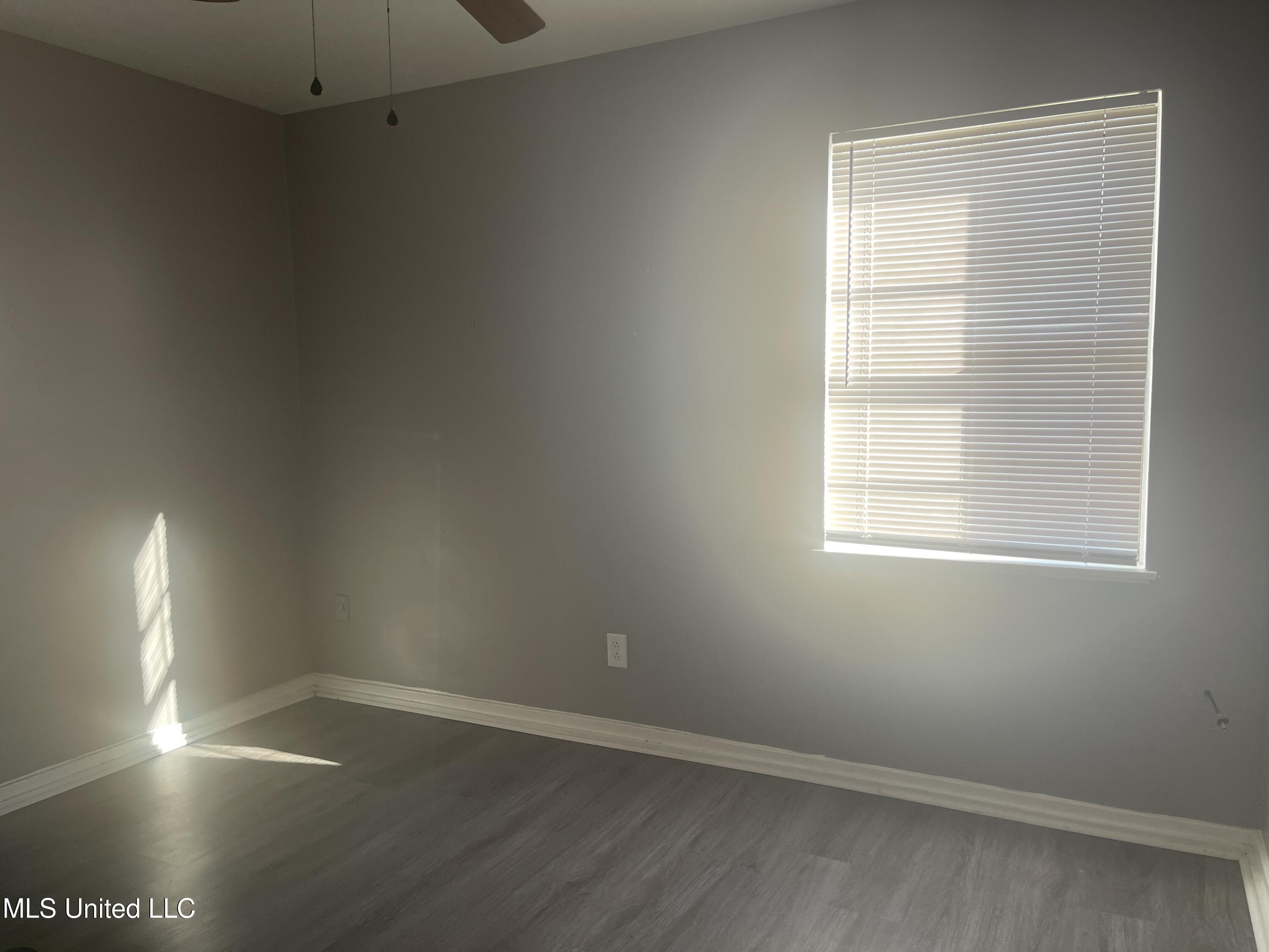 1110 Maria Drive Jackson, MS 39204 - Photo 9 of 11 IMG_2993