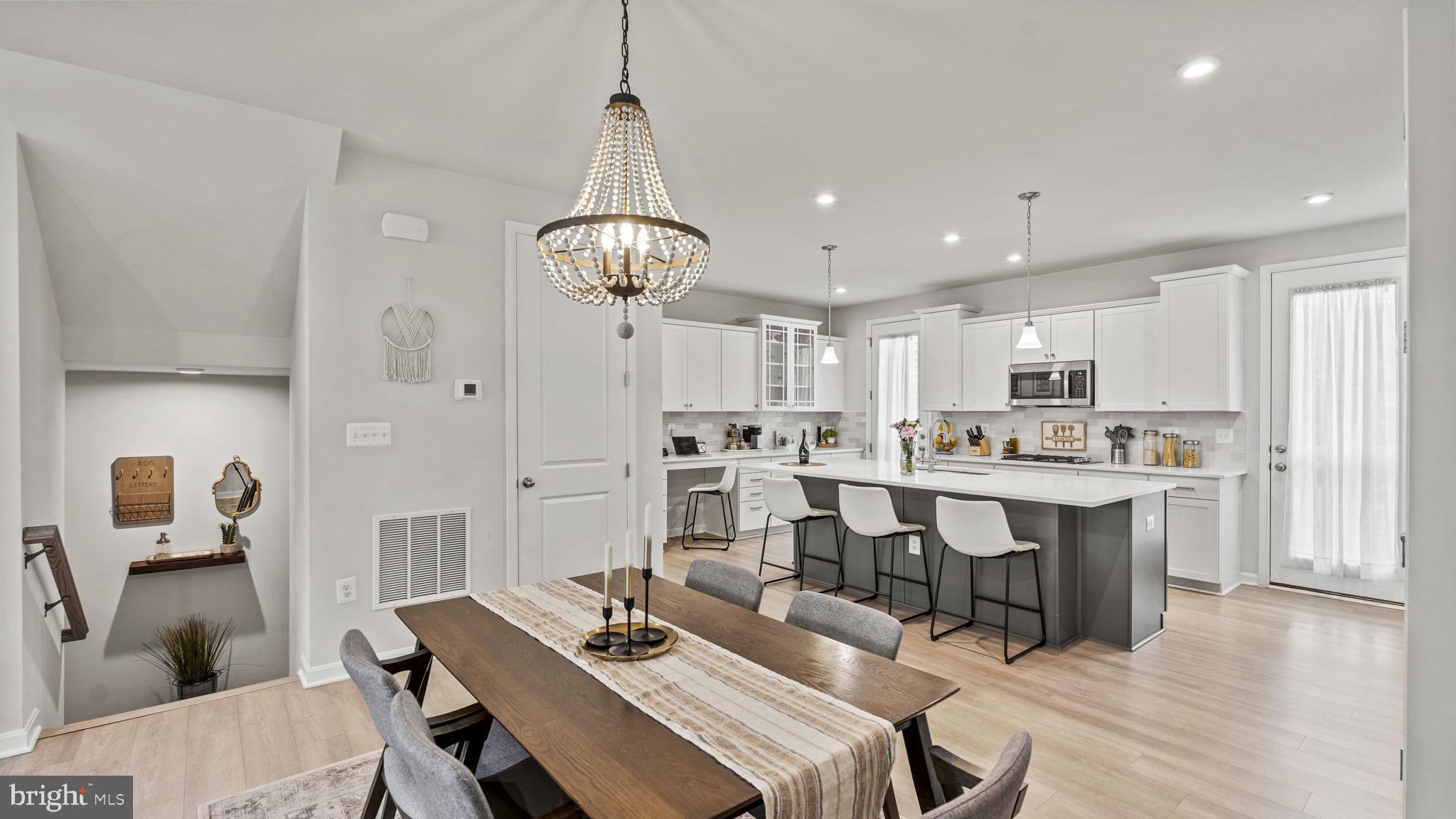 18283 Summit Pointe Drive Triangle, VA 22172 - Photo 12 of 41