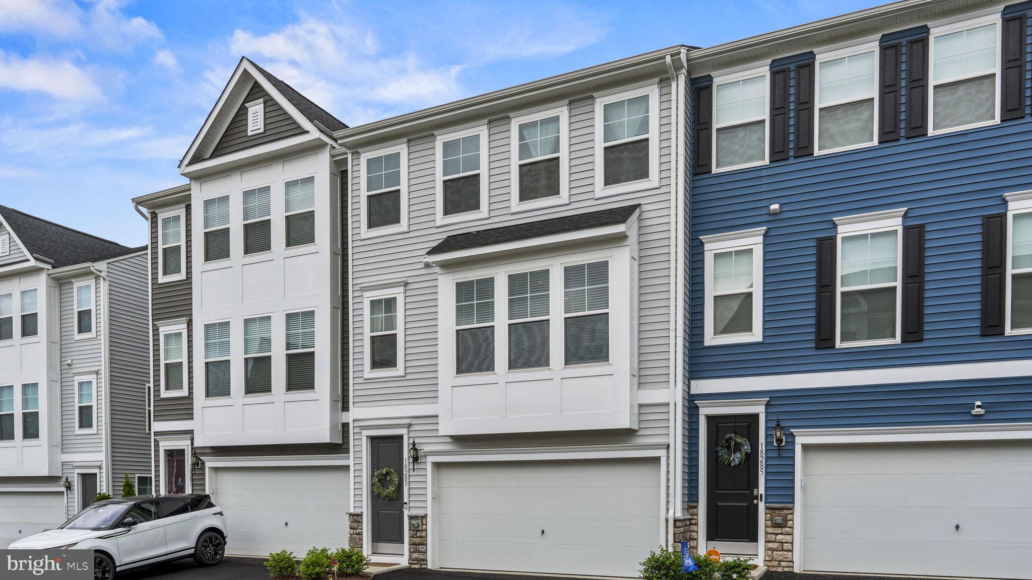 18283 Summit Pointe Drive Triangle, VA 22172 - Photo 2 of 41