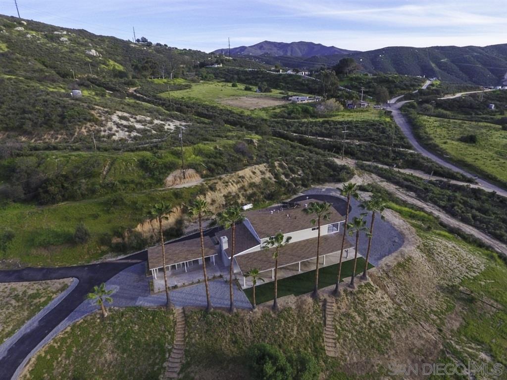 5982 Stallion Oaks Road El Cajon, CA 92019 - Photo 3 of 25