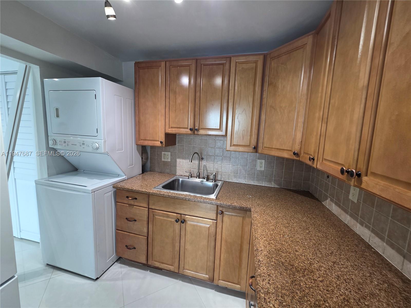 8307 Southwest 142nd Avenue, Unit E108 Miami, FL 33183 - Photo 21 of 22