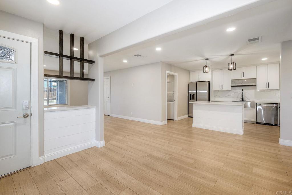 2723 Tish Court Spring Valley, CA 91977 - Photo 4 of 51