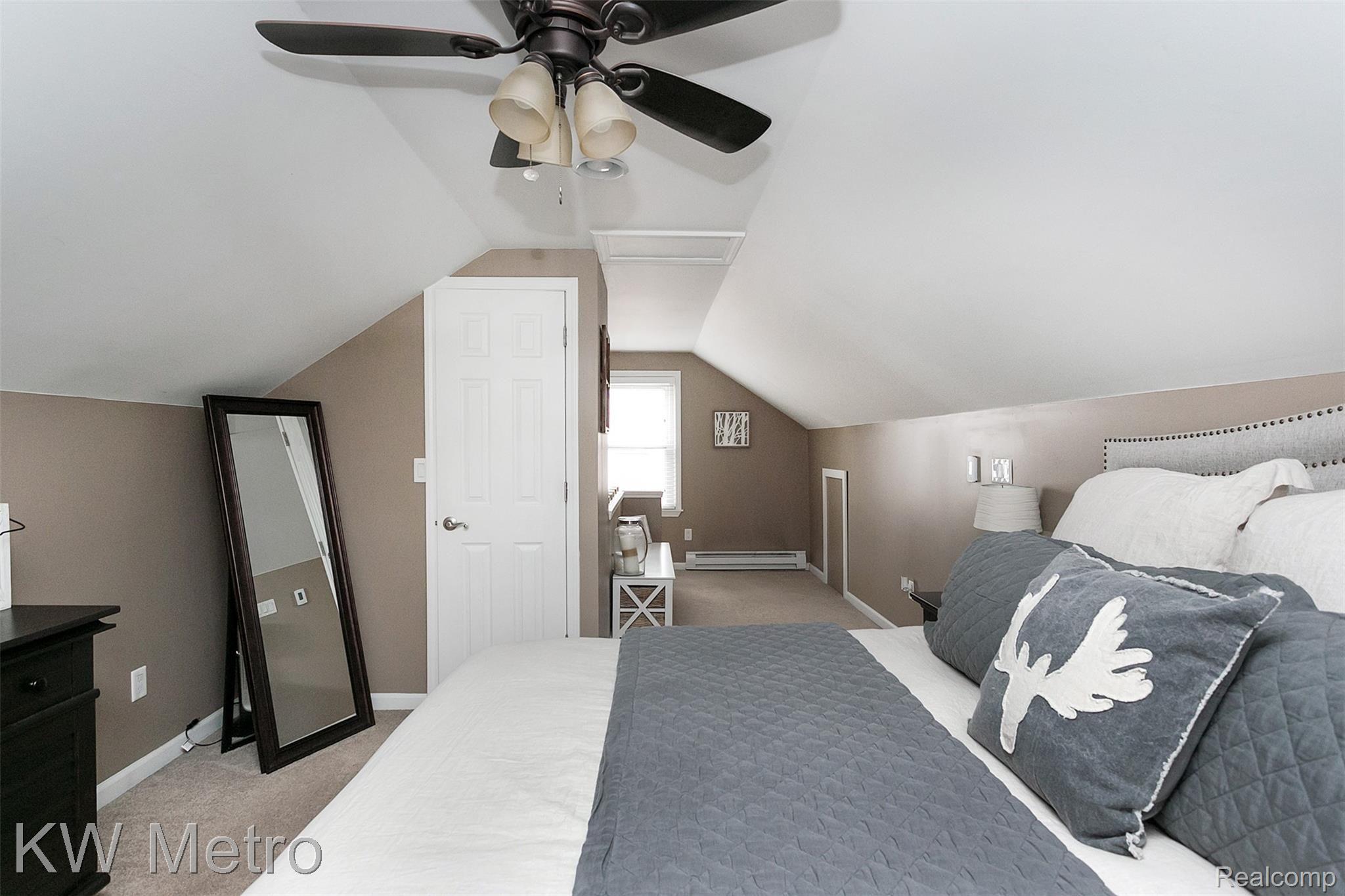 2369 Cambridge Road Berkley, MI 48072 - Photo 17 of 31 Columbia-17.jpg