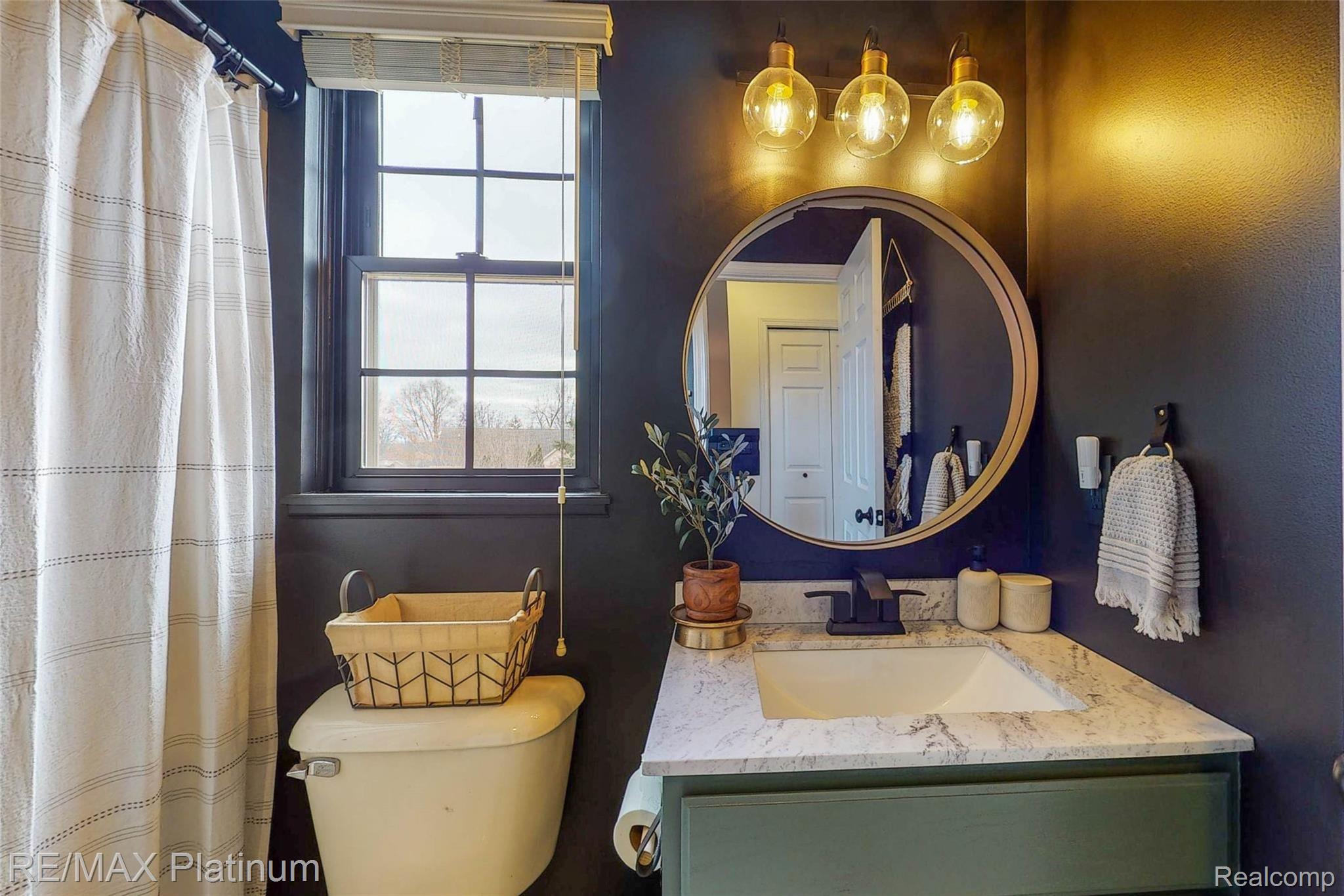 4261 East Rolston Road Linden, MI 48451 - Photo 35 of 58 4261-E-Rolston-Rd-38 Bathroom Upstairs.jpg