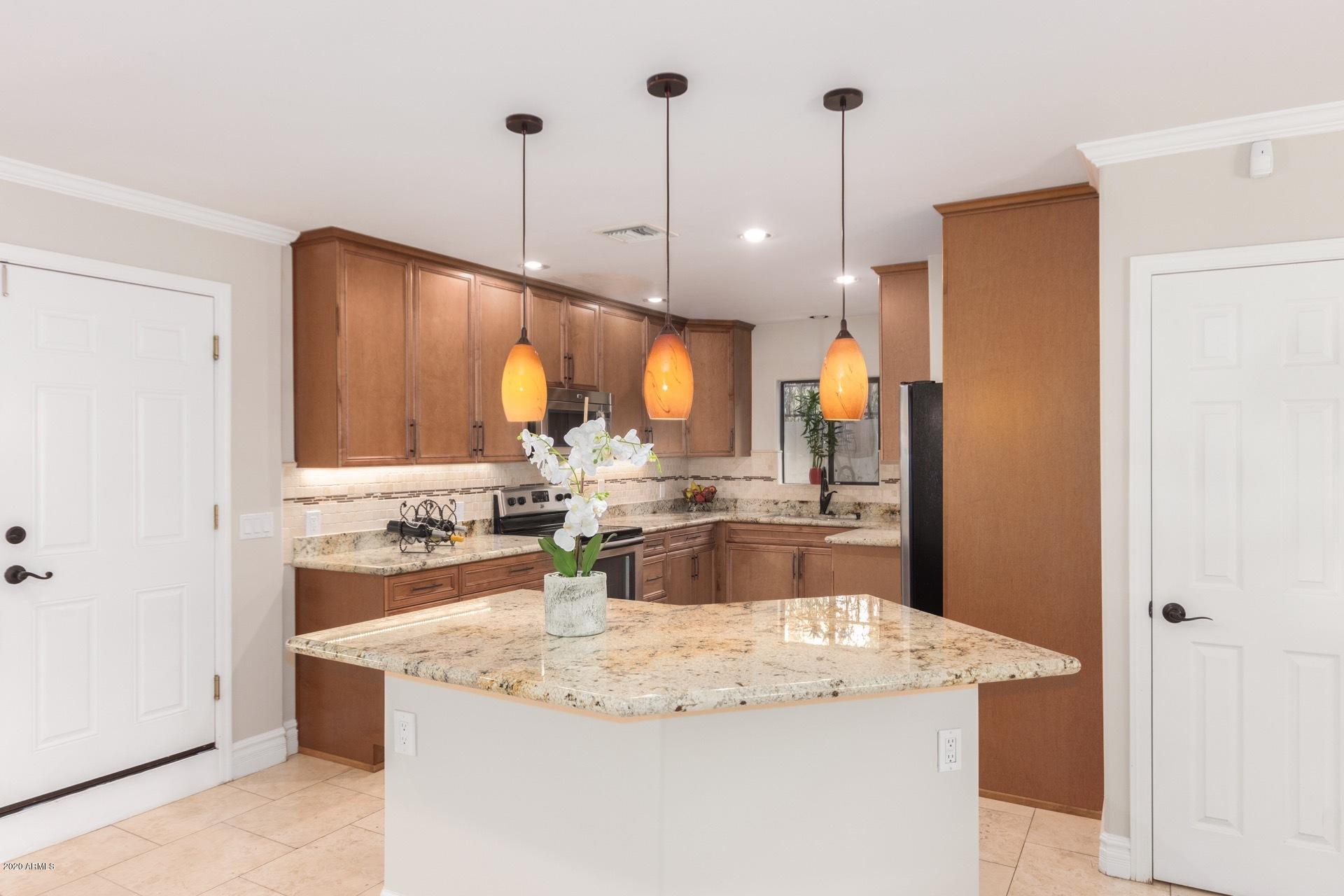 4331 East Roma Avenue Phoenix, AZ 85018 - Photo 17 of 26 0018-Roma (17)
