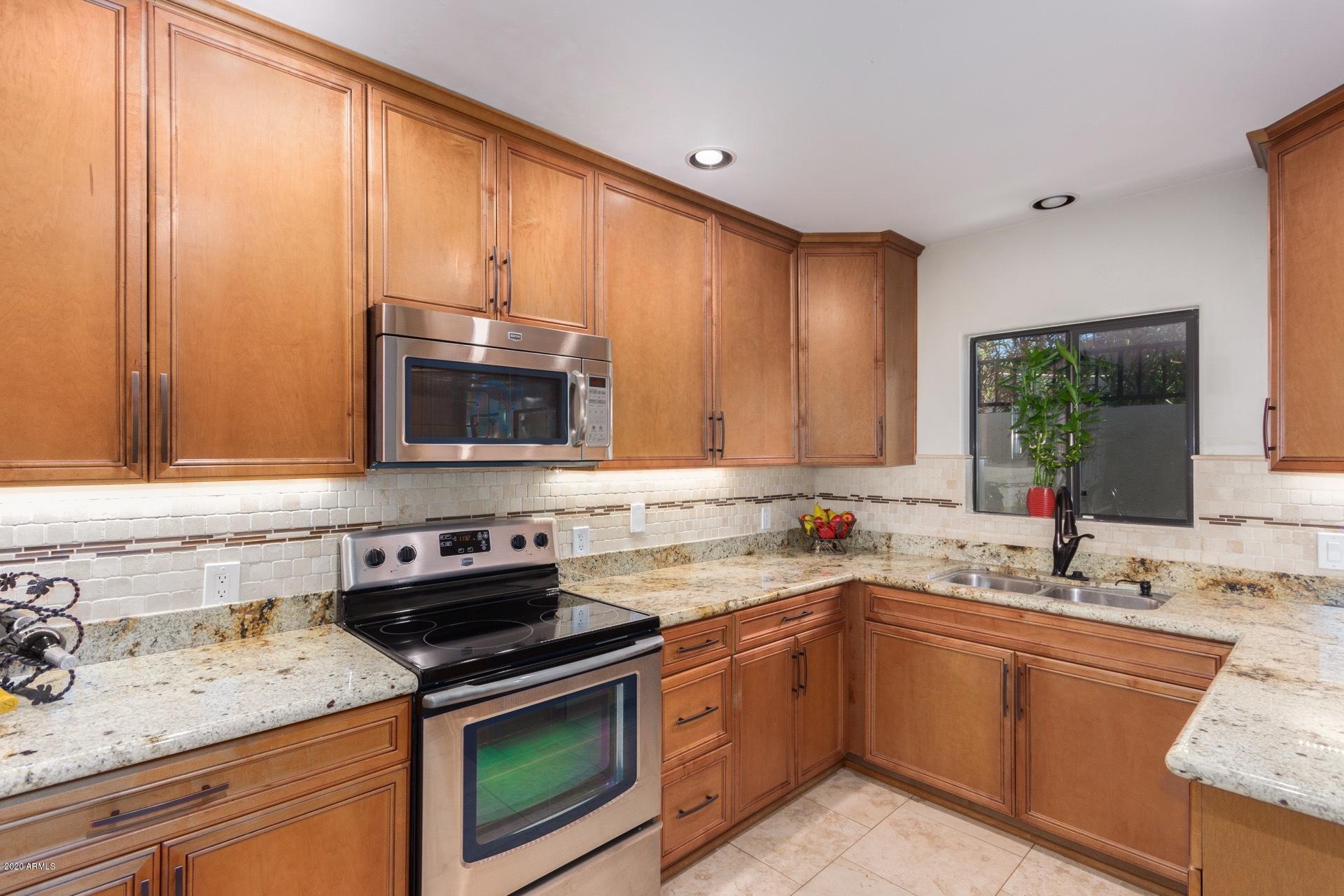 4331 East Roma Avenue Phoenix, AZ 85018 - Photo 19 of 26 0020-Roma (19)