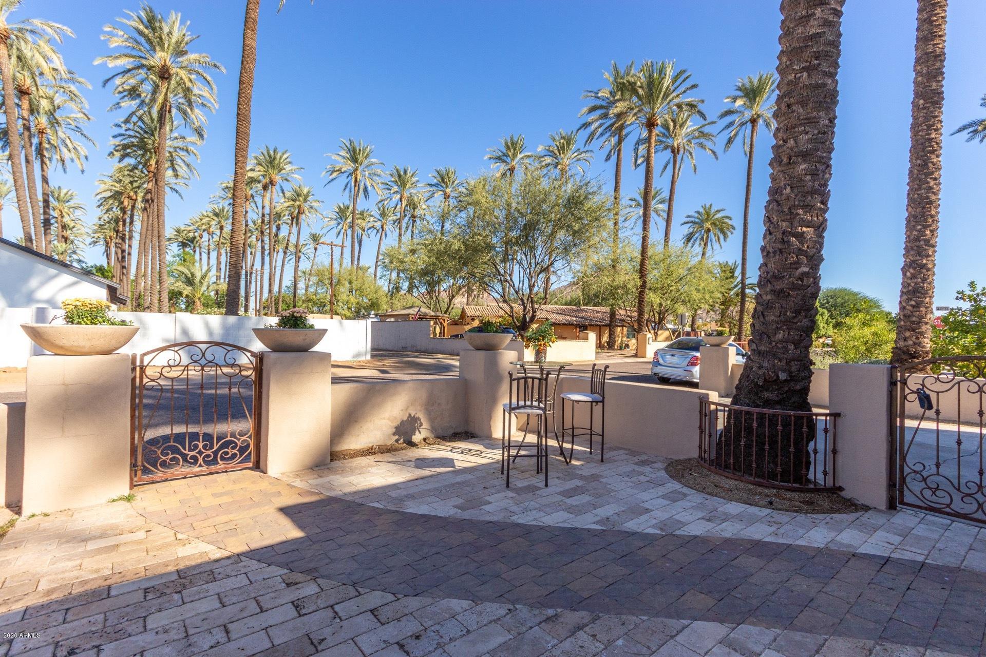 4331 East Roma Avenue Phoenix, AZ 85018 - Photo 3 of 26 0004-Roma (4)