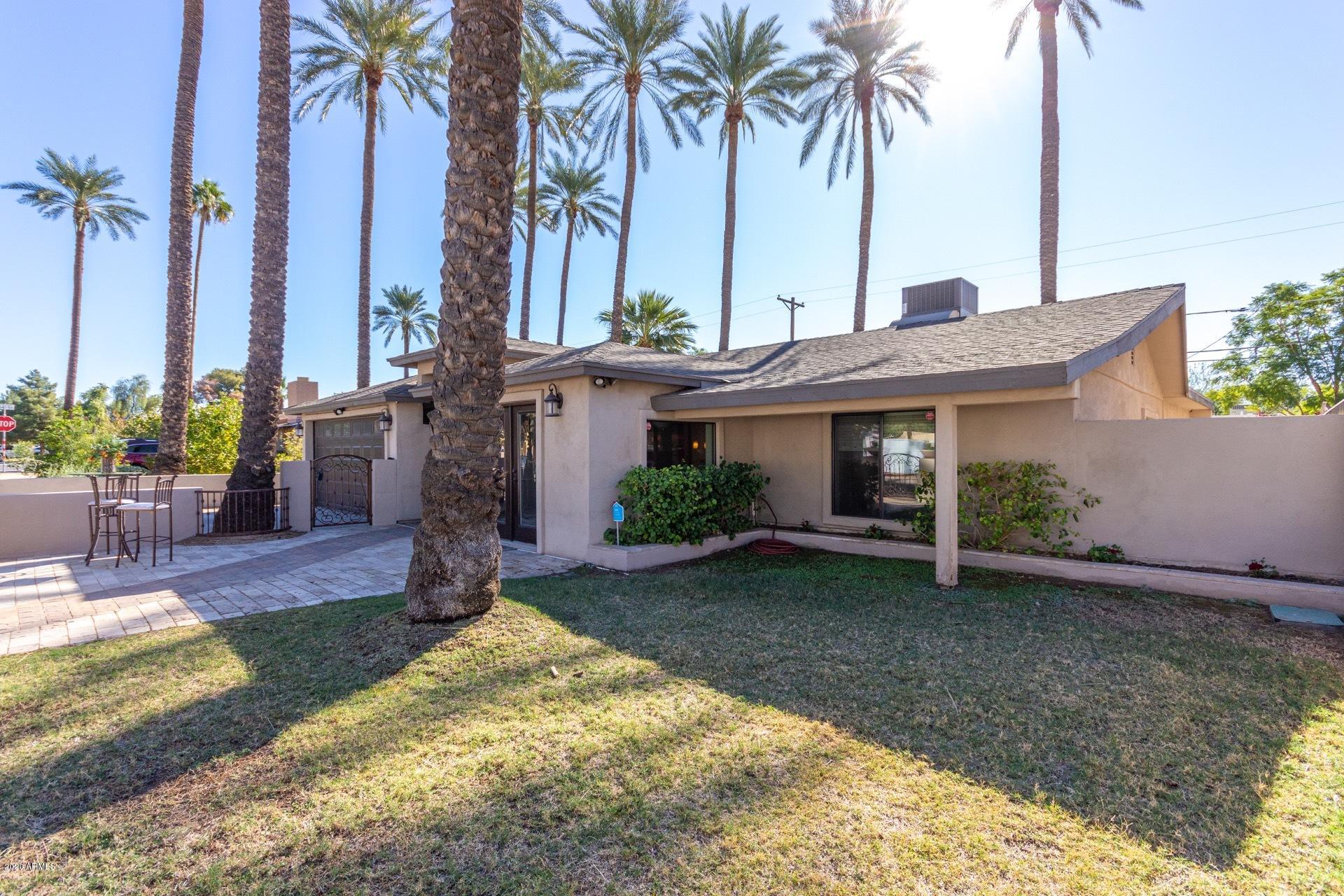 4331 East Roma Avenue Phoenix, AZ 85018 - Photo 5 of 26 0006-Roma (5)