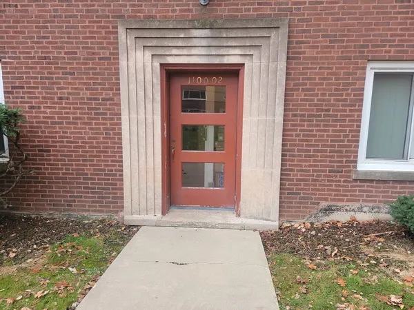 $1,800 | 1100 North Harlem Avenue, Unit 1, River Forest, IL 60305