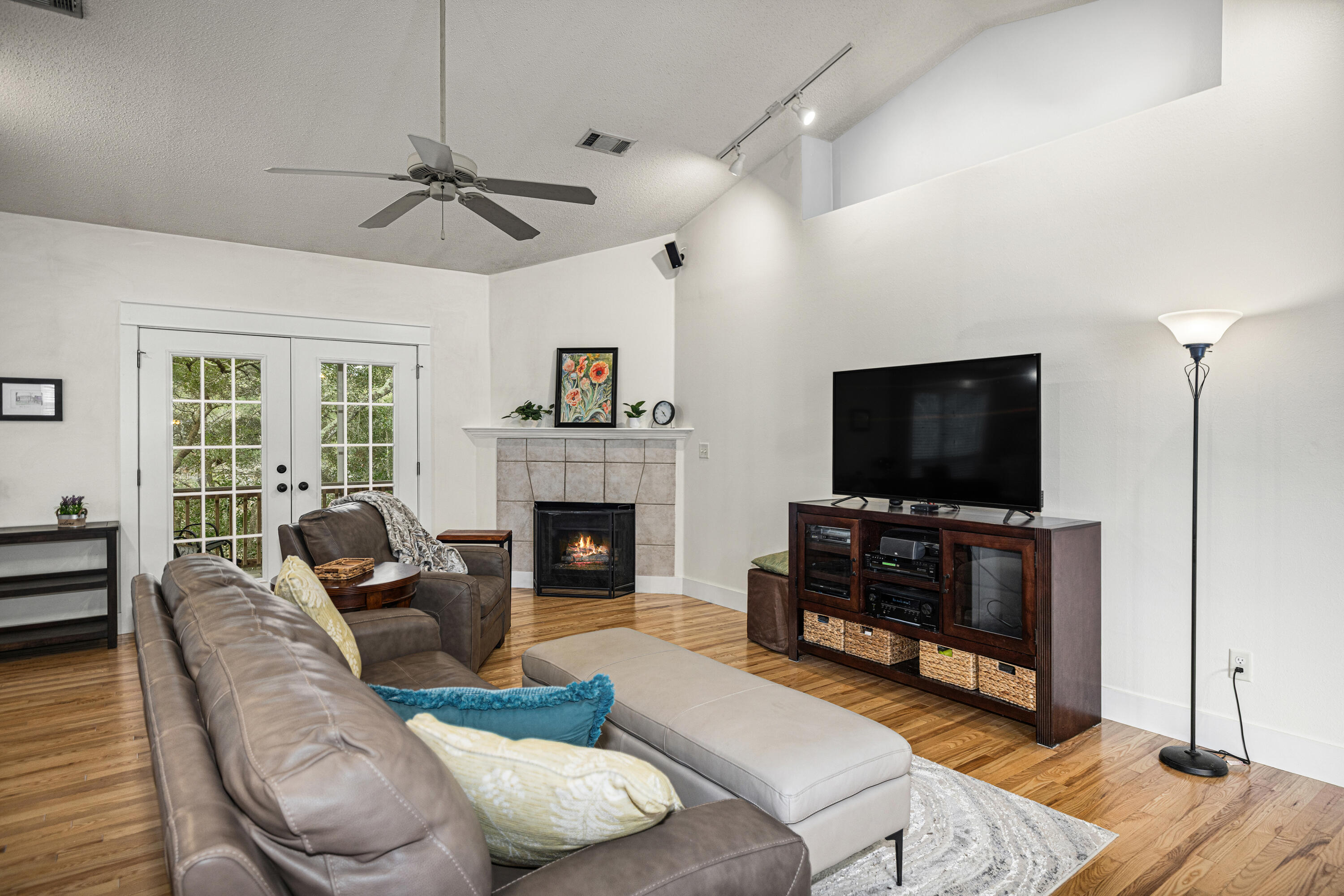 1674 Northridge Road Niceville, FL 32578 - Photo 18 of 87 1674NorthridgeRd-Niceville-FL-035