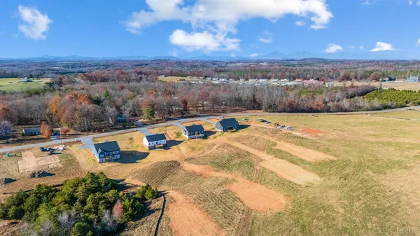 $369,000 | 10528 Leesville Road, Lynch Station, VA 24571