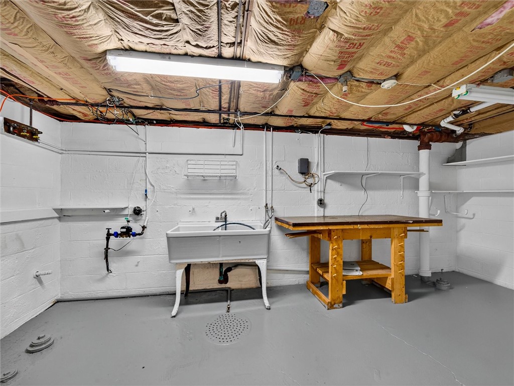 6 Far View Hills Road Brighton, NY 14620 - Photo 42 of 49 Laundry Room