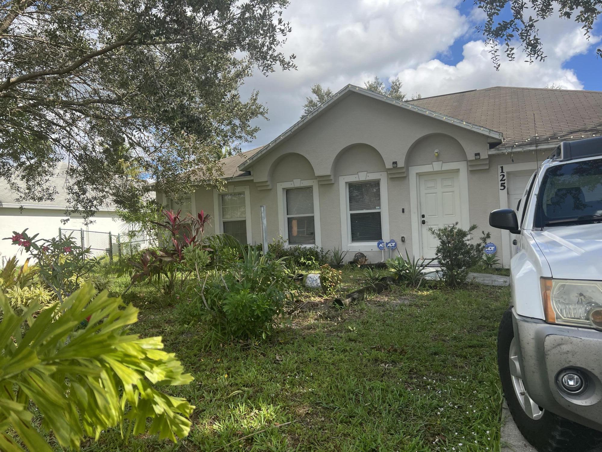 125 Southwest Covington Road Port St. Lucie, FL 34953 - Photo 5 of 16 3E7DFCEB-0E64-4E8D-B8FA-F81D4E74799B