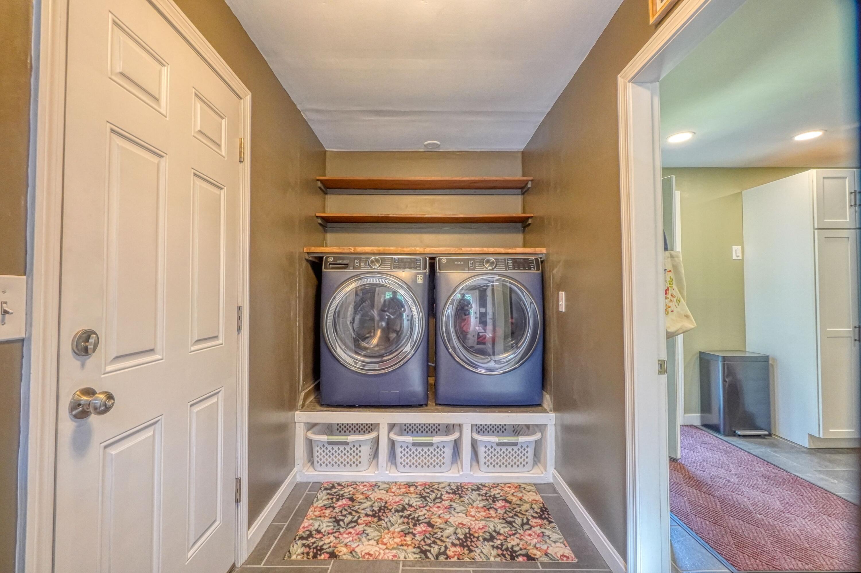 2041 Summerhaven Road Sidney, ME 04330 - Photo 9 of 30 Laundry in Breezeway