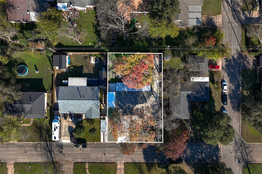 1307 North 61st Street Waco, TX 76710 - Photo 2 of 40