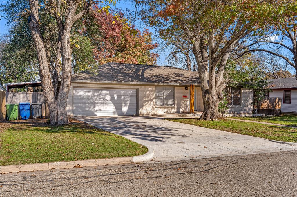 1307 North 61st Street Waco, TX 76710 - Photo 3 of 40