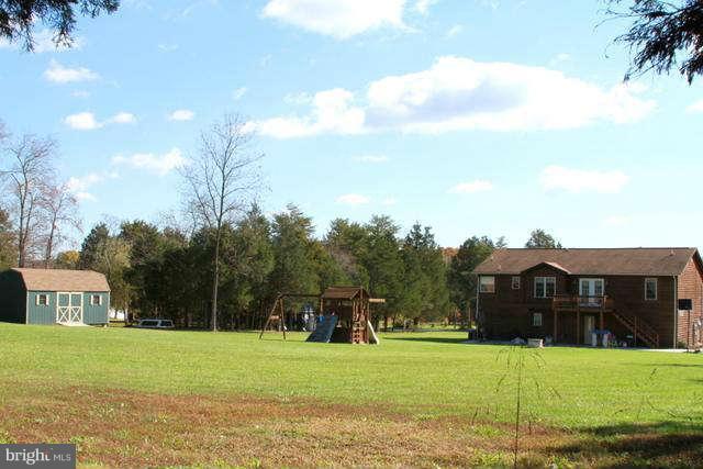 163 Lake Ridge Road Strasburg, VA 22657 - Photo 4 of 30 Exterior (General)