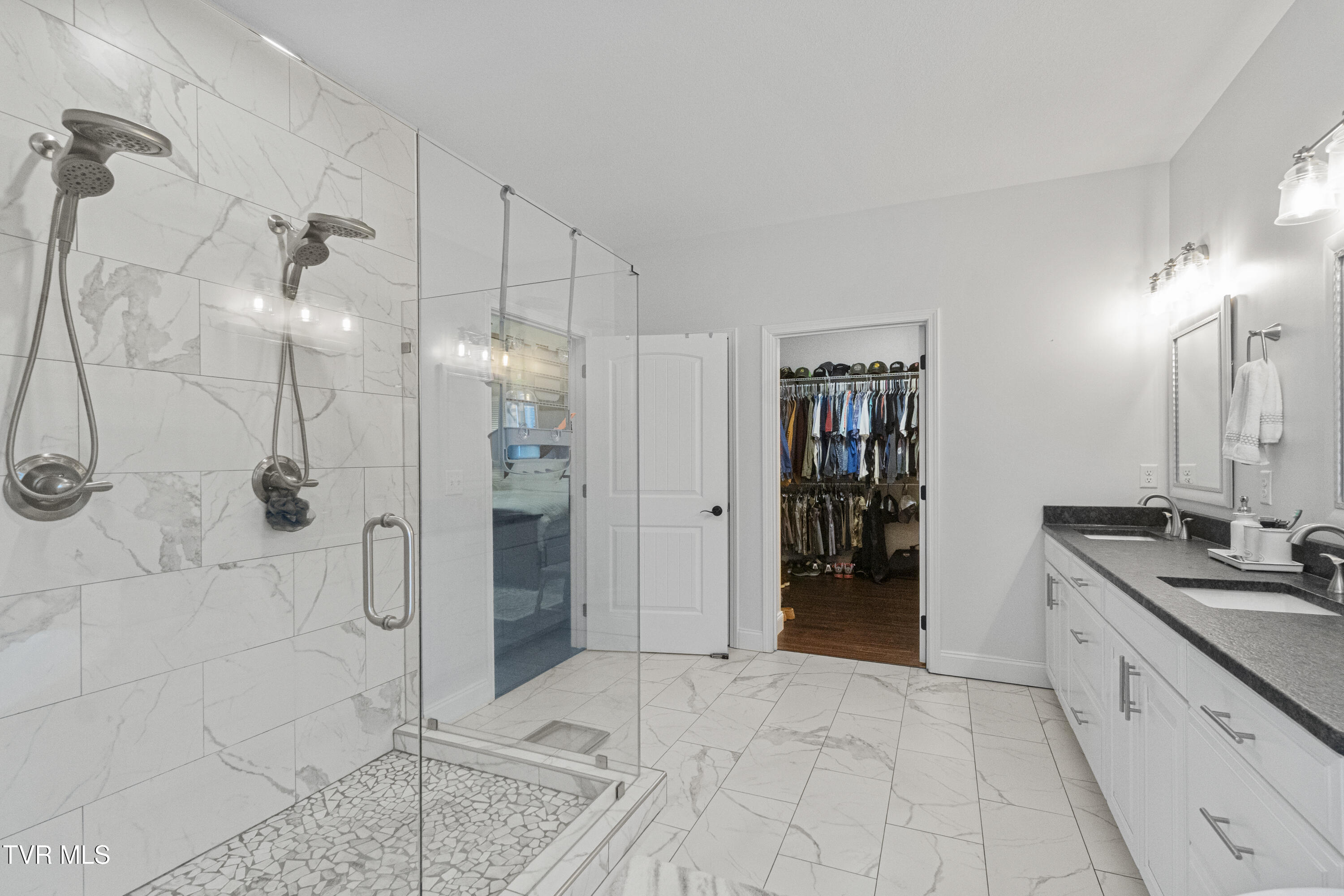 2905 Sunnyside Road Greeneville, TN 37743 - Photo 20 of 68 19