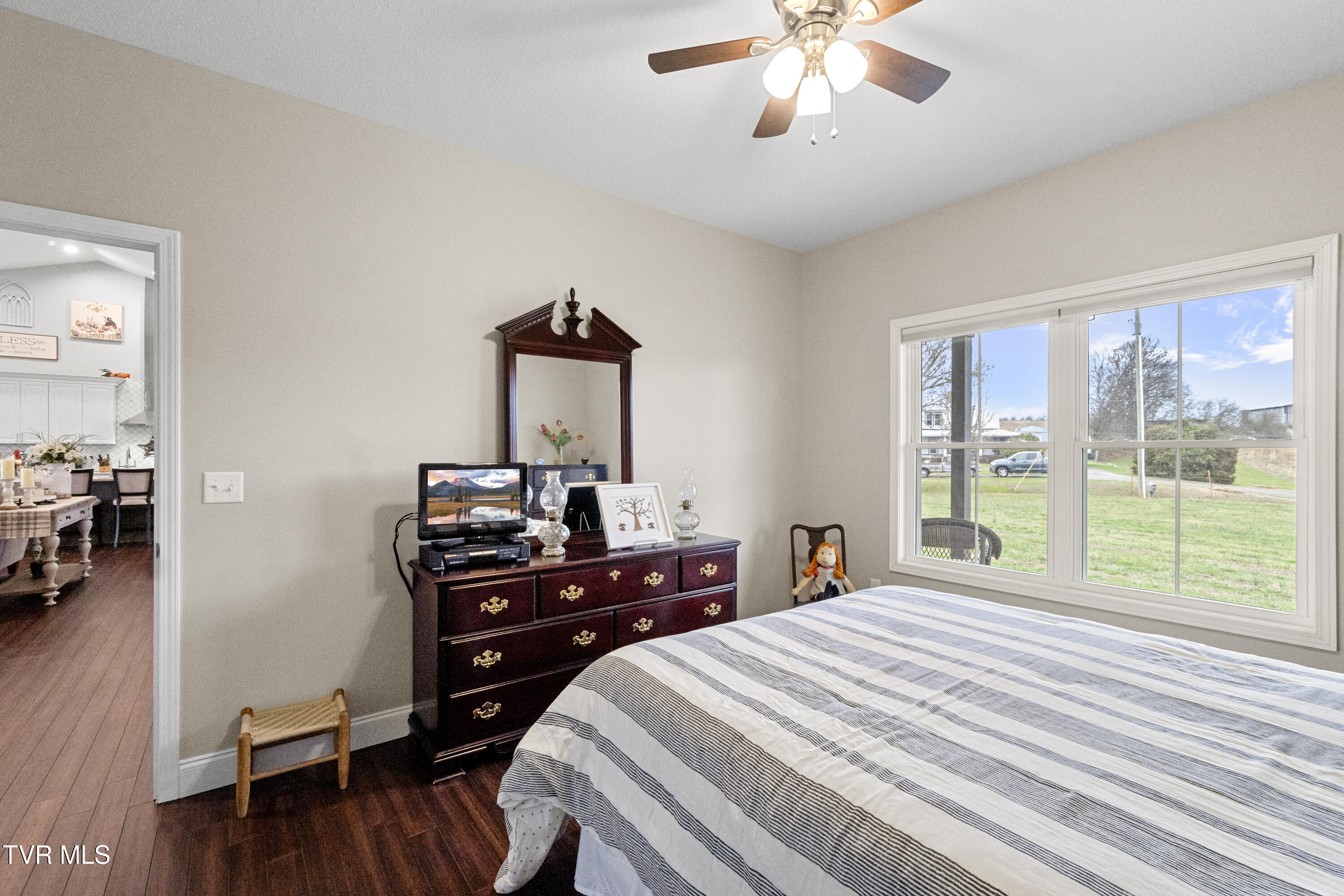 2905 Sunnyside Road Greeneville, TN 37743 - Photo 25 of 68 24