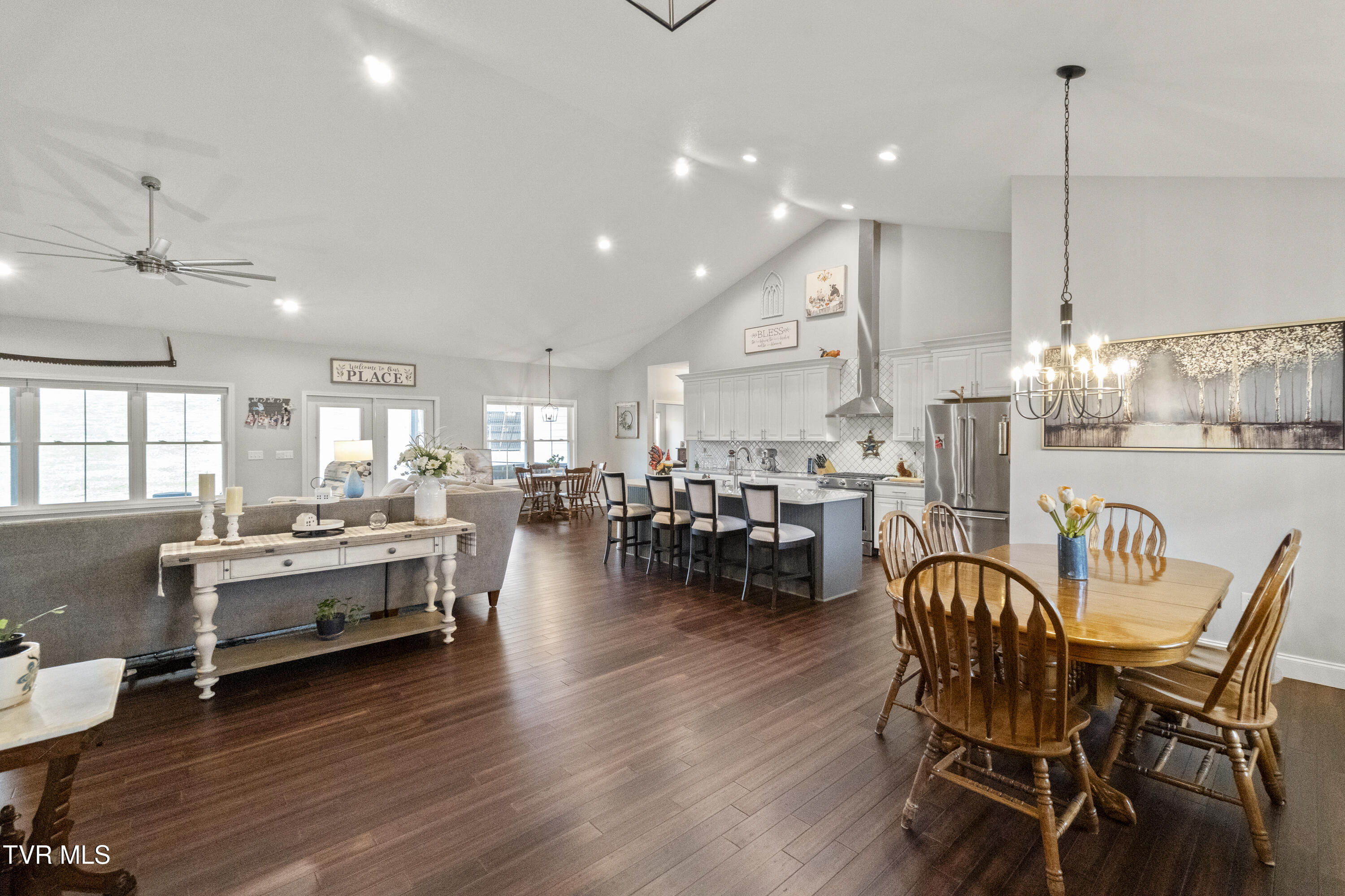 2905 Sunnyside Road Greeneville, TN 37743 - Photo 3 of 68 2