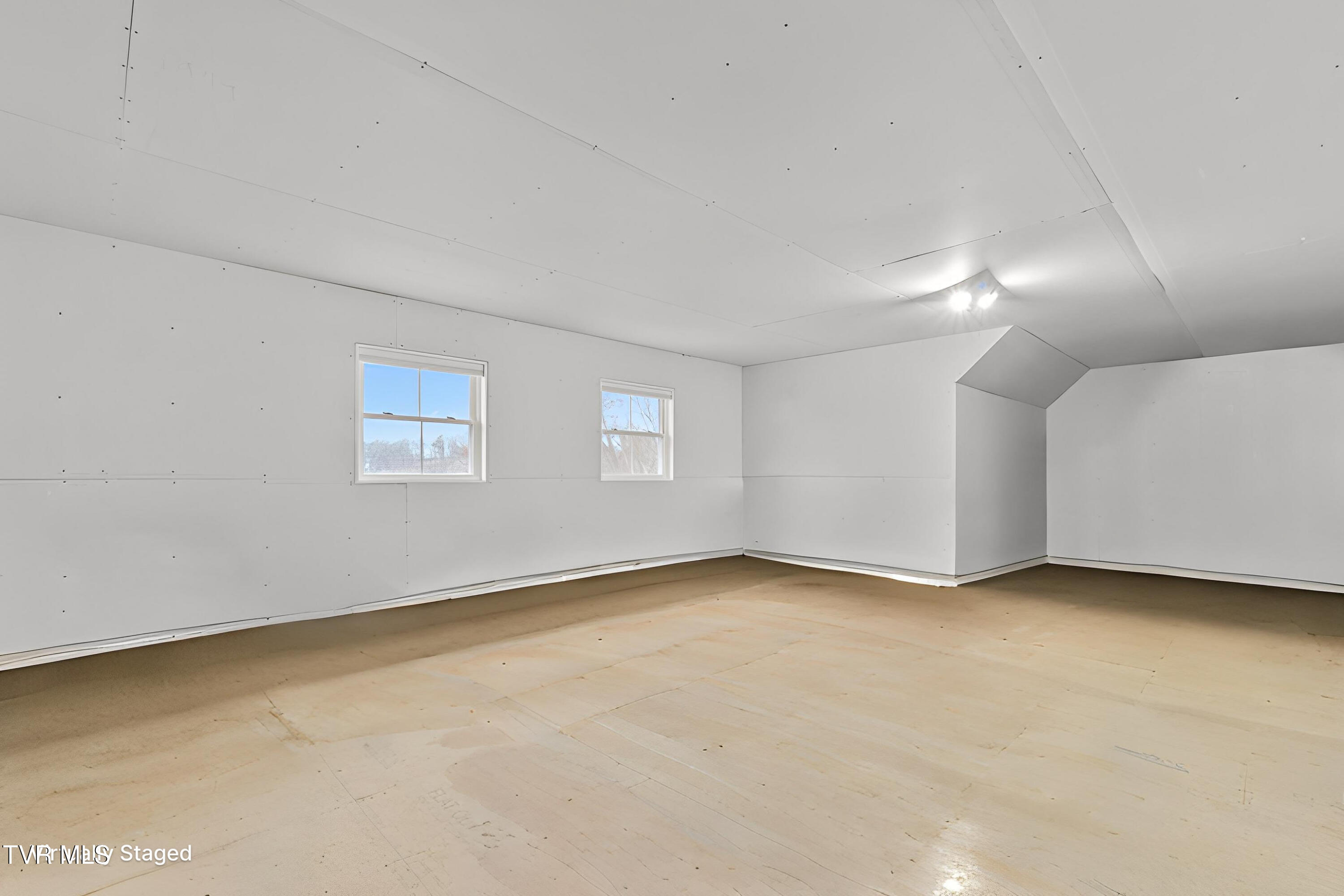 2905 Sunnyside Road Greeneville, TN 37743 - Photo 34 of 68 33 (2)