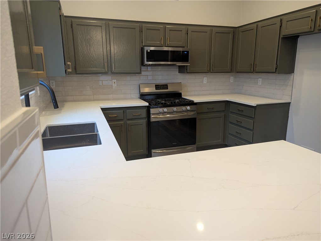 327 Perry Ellis Drive Henderson, NV 89014 - Photo 14 of 54