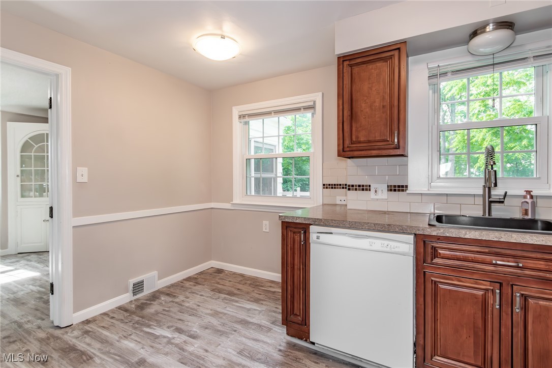 5195 Mayview Road Cleveland, OH 44124 - Photo 43 of 49 Kitchen