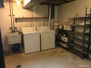 617 Oakbrook West Rochester, MI 48307 - Photo 12 of 24