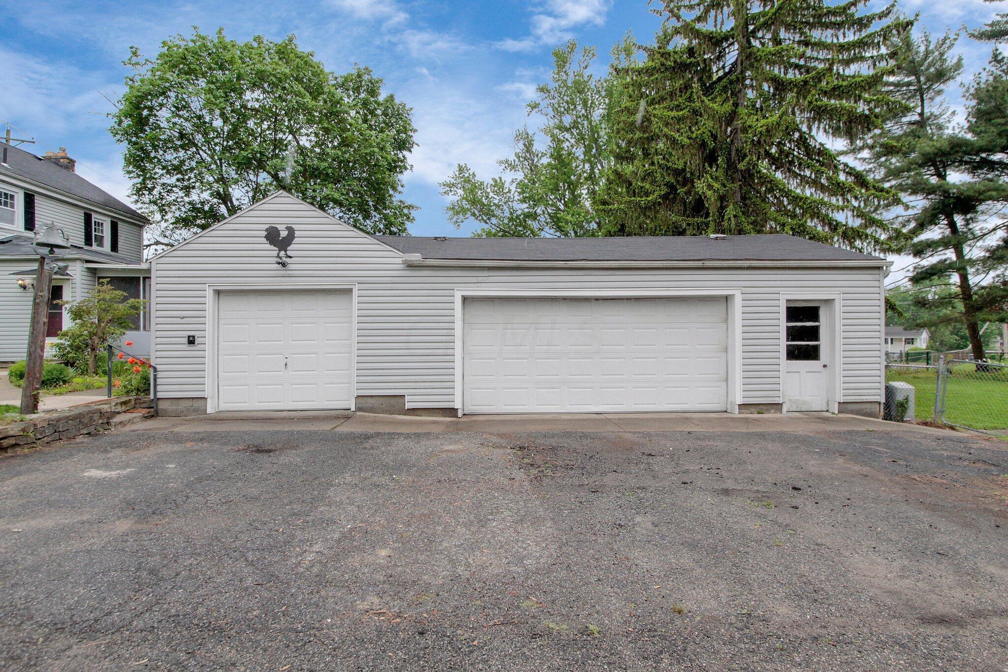 460 Clark State Road Gahanna, OH 43230 - Photo 22 of 25 3 car garage