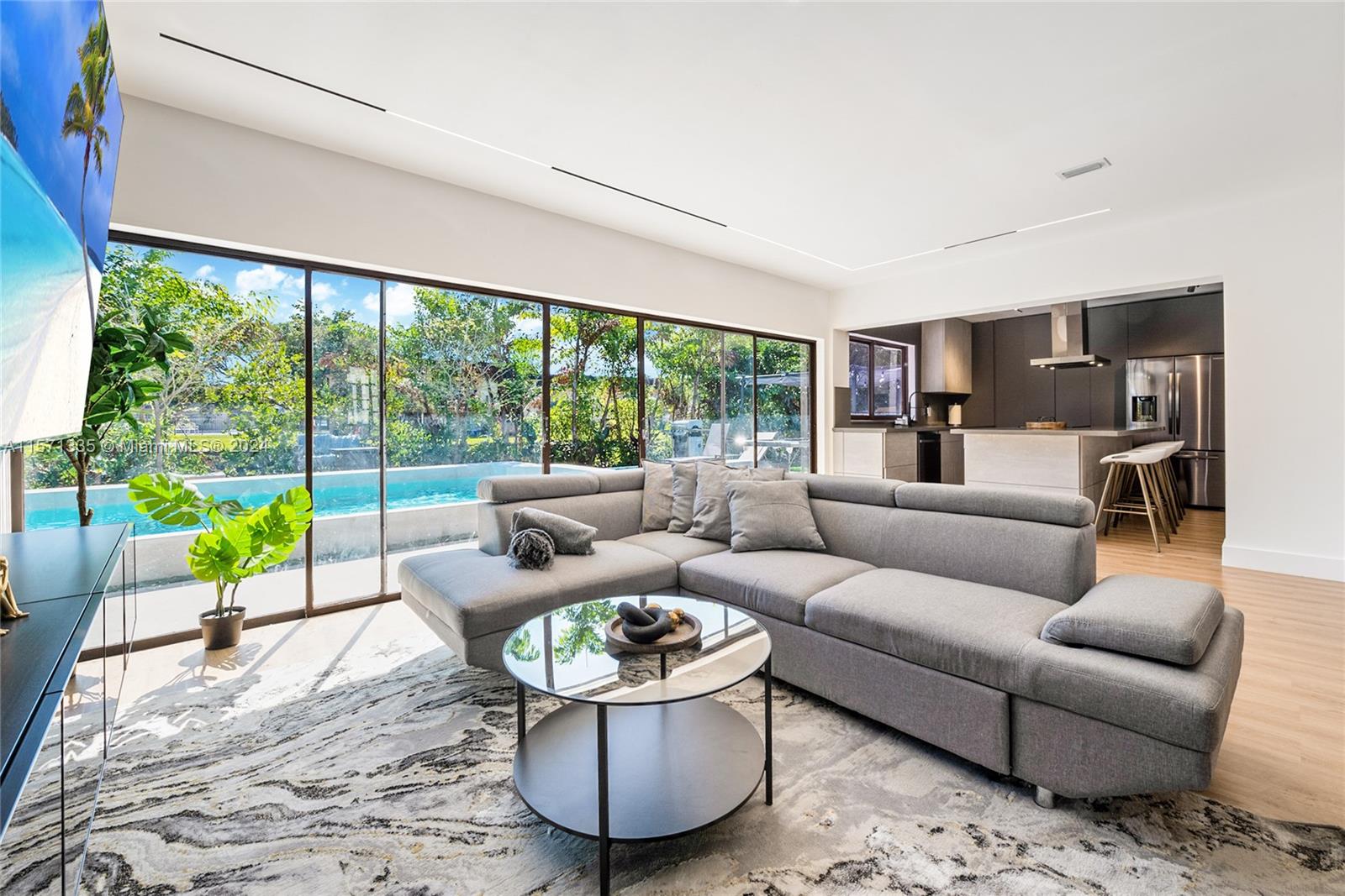 9720 Southwest 22nd St