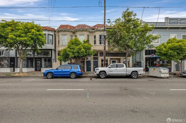 a car parked in front of a building