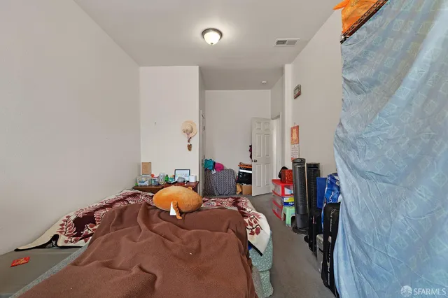 a view of entryway with a front door