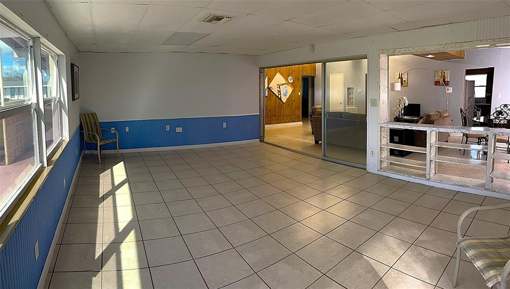 554 Lindley Terrace Port Charlotte, FL 33952 - Photo 14 of 57 a view of an empty room and window
