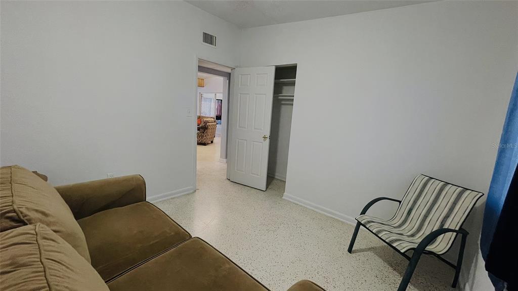 554 Lindley Terrace Port Charlotte, FL 33952 - Photo 33 of 57 a living room with furniture