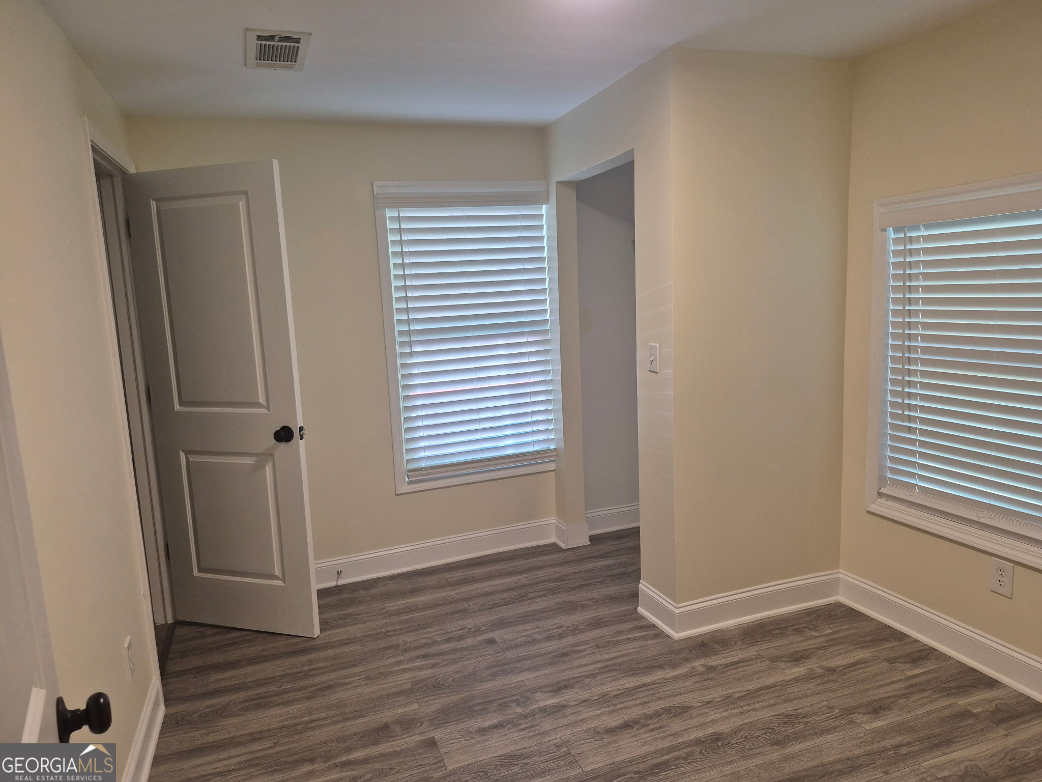 395 South Elm Street Commerce, GA 30529 - Photo 6 of 13