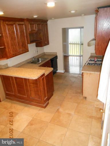 7727 Miller Fall Road Derwood, MD 20855 - Photo 2 of 8 Kitchen