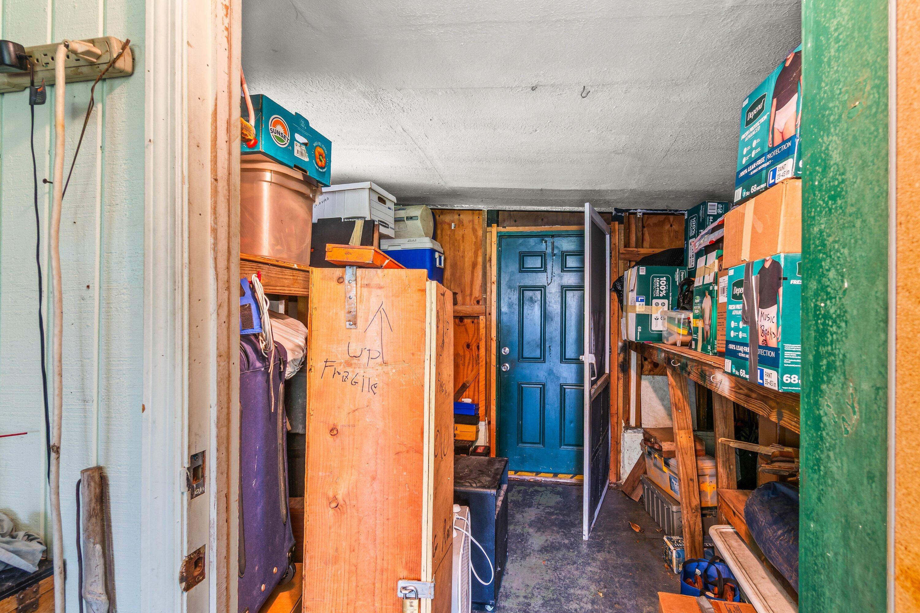 3481 Amberjack Road Lantana, FL 33462 - Photo 20 of 39 STORAGE!