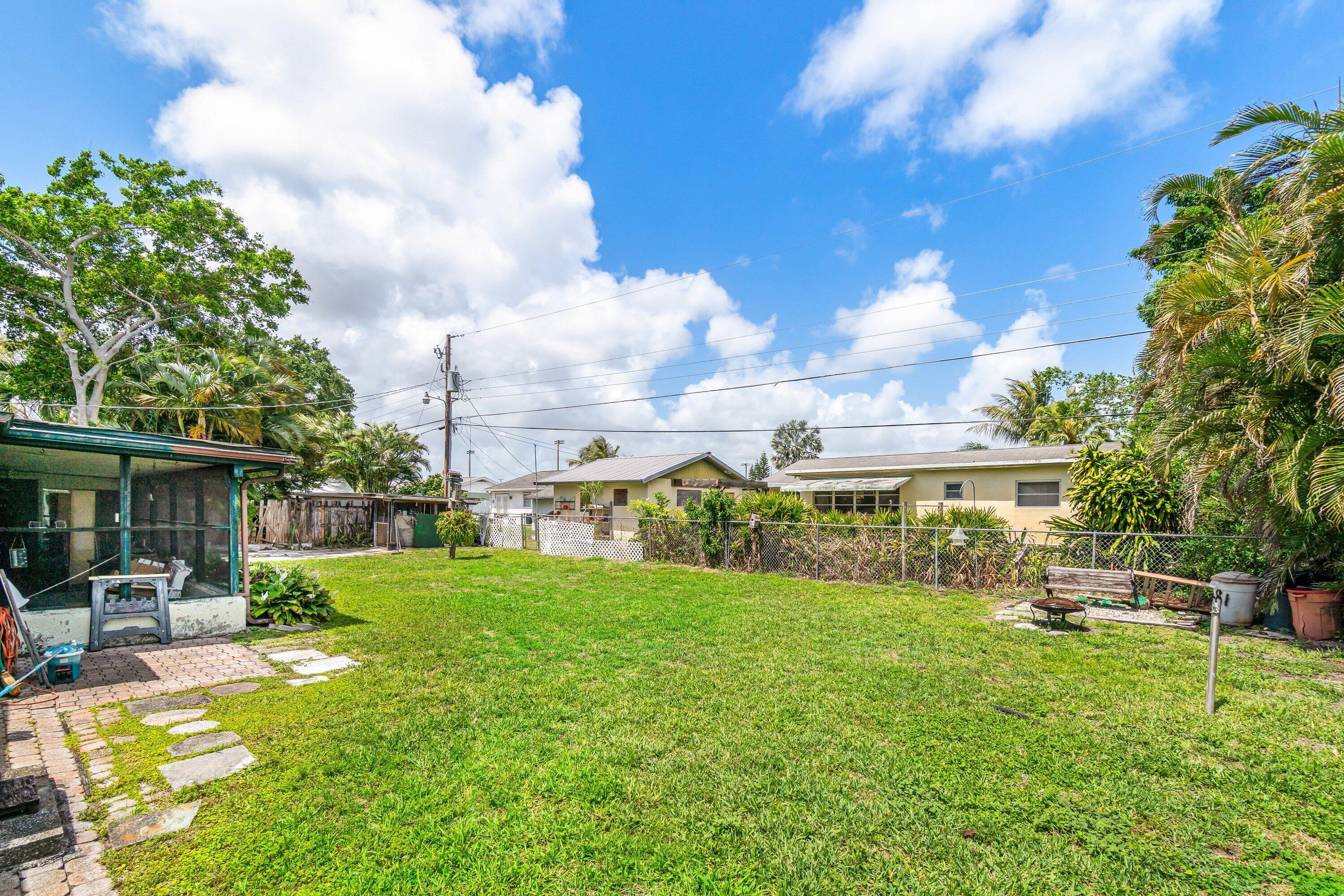 3481 Amberjack Road Lantana, FL 33462 - Photo 23 of 39 NICE LARGE BACKYARD!