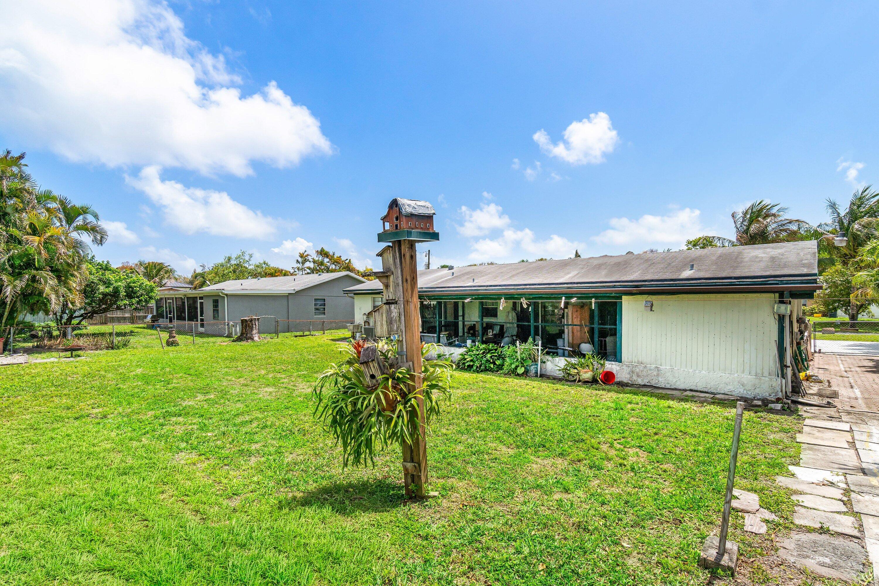 3481 Amberjack Road Lantana, FL 33462 - Photo 24 of 39 NICE LARGE BACKYARD!