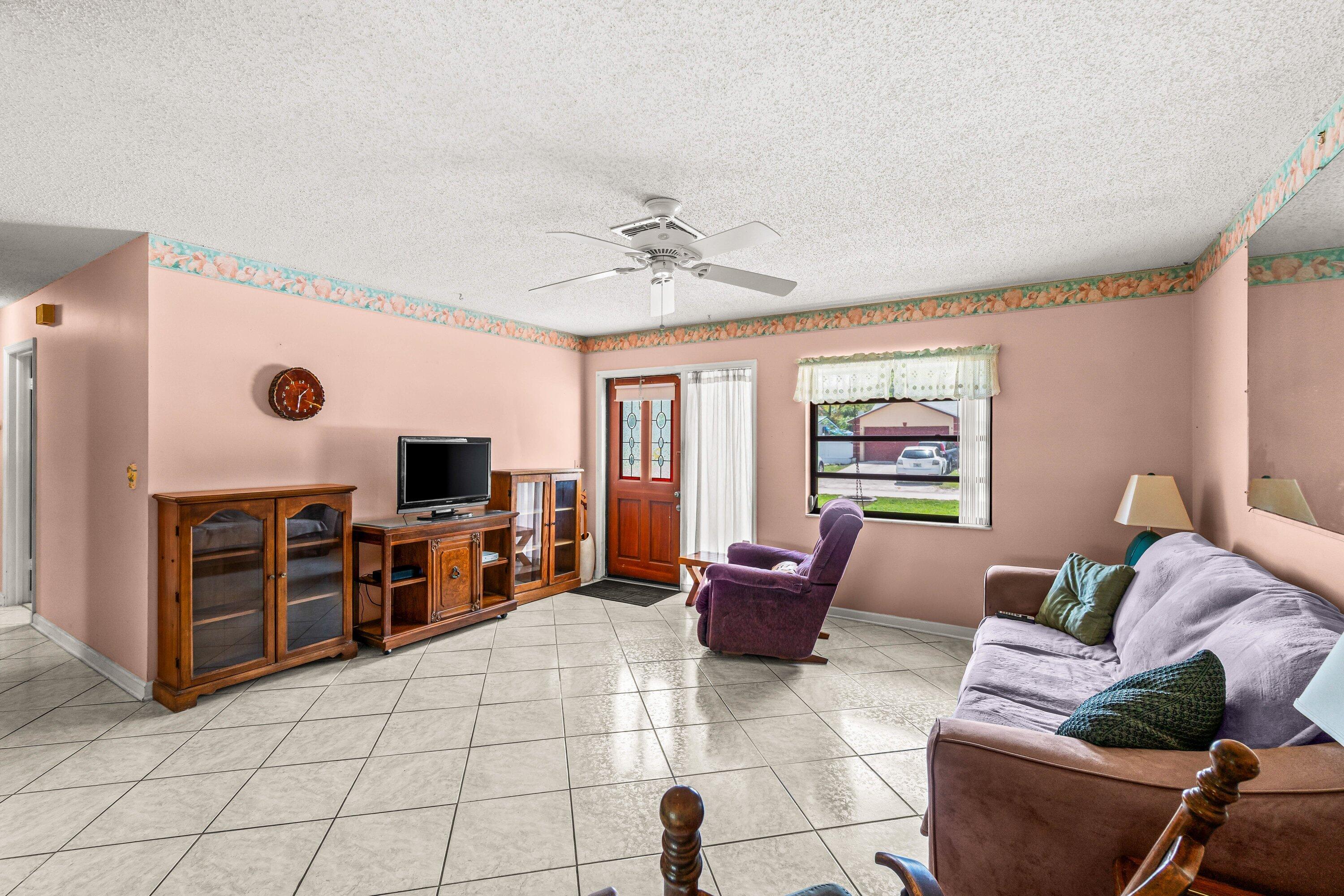 3481 Amberjack Road Lantana, FL 33462 - Photo 6 of 39 LIVING ROOM