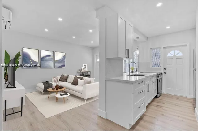 $1,800 | 520 79th Street, Unit 3, Miami Beach, FL 33141