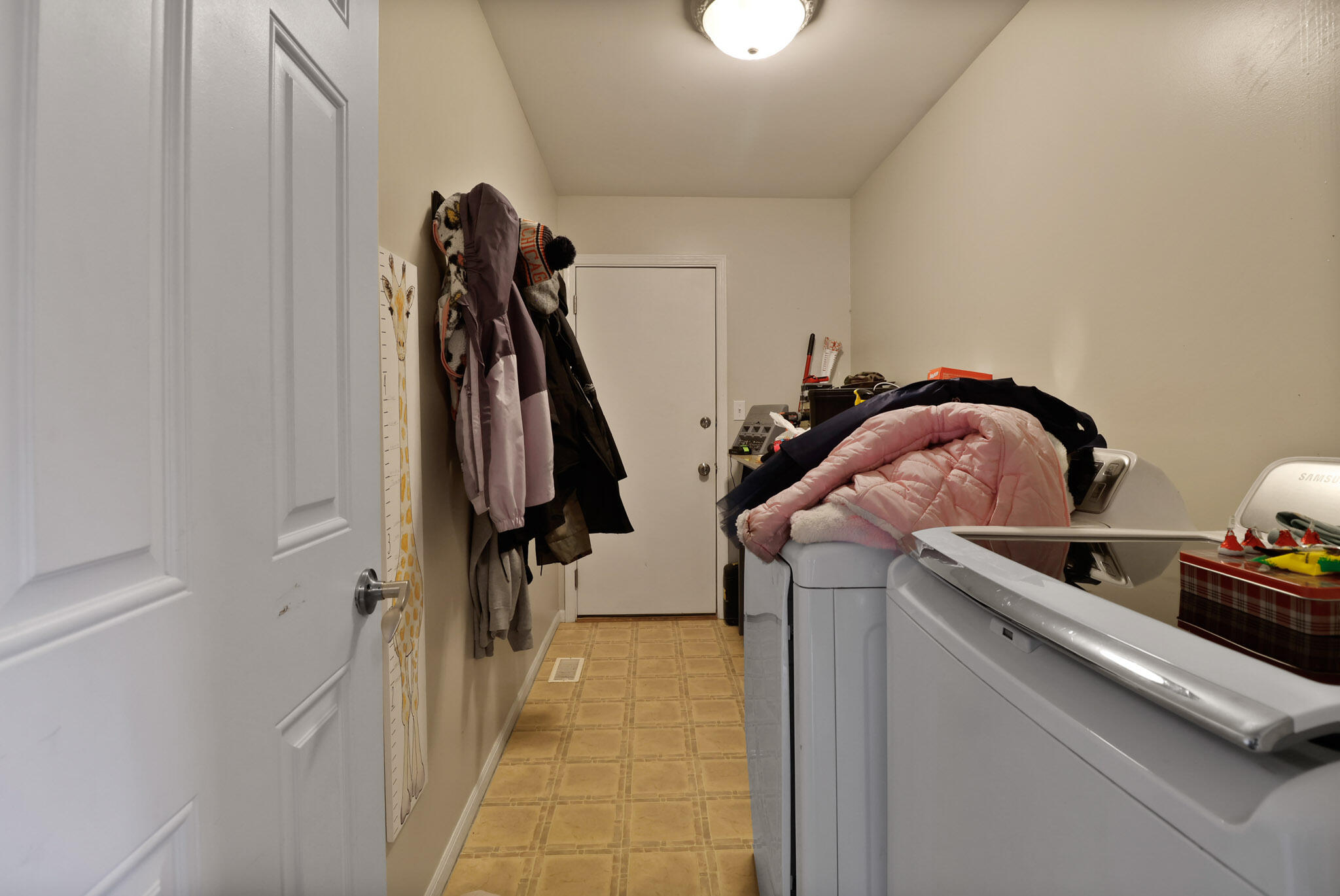 829 Johnson Street, Unit B Porter, IN 46304 - Photo 23 of 26 2048x1370